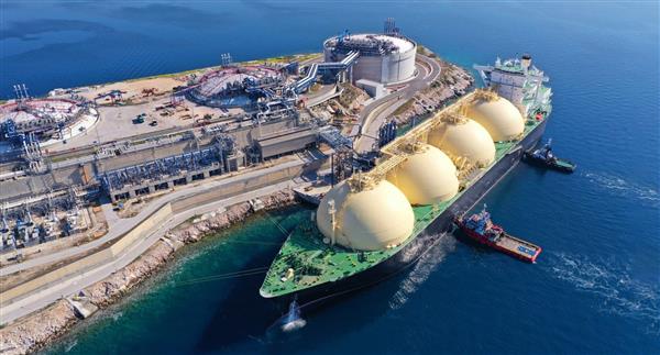 Image a tanker carrying LNG